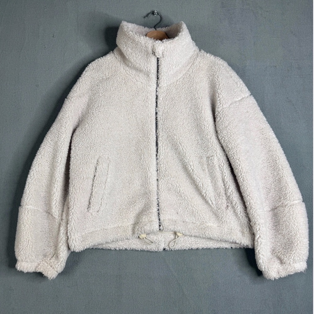 Lululemon Cinchable Fleece Zip Up Jacket funnel neck pockets cinches at hem